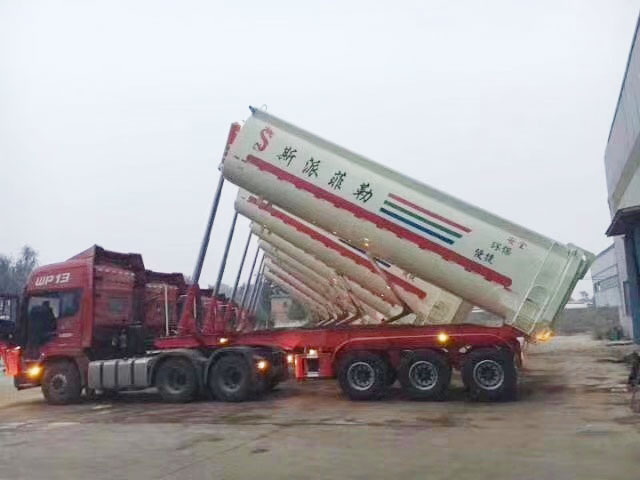 大型水泥罐车